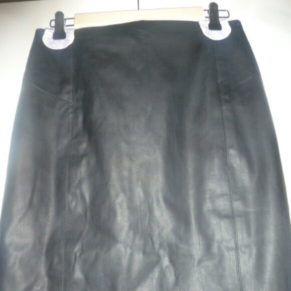 Express “leather” midi pencil skirt. Size 6 - Picture 8 of 13